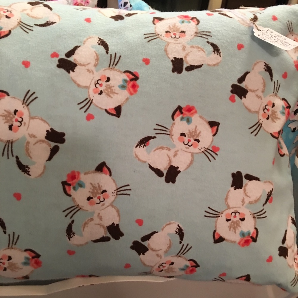 Decorative pillow